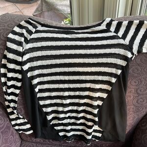 Women’s long sleeve